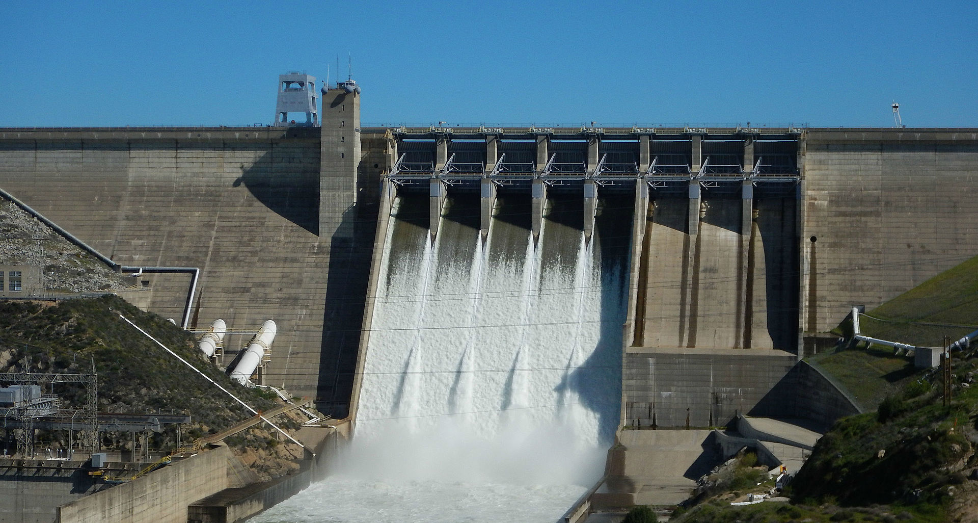 Folsom Dam image Folsom Dam image